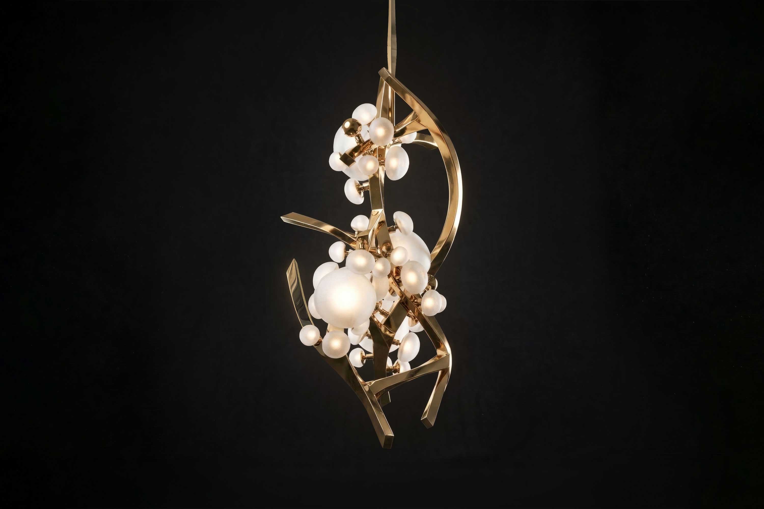 Intima Vertical, Polished Bronze