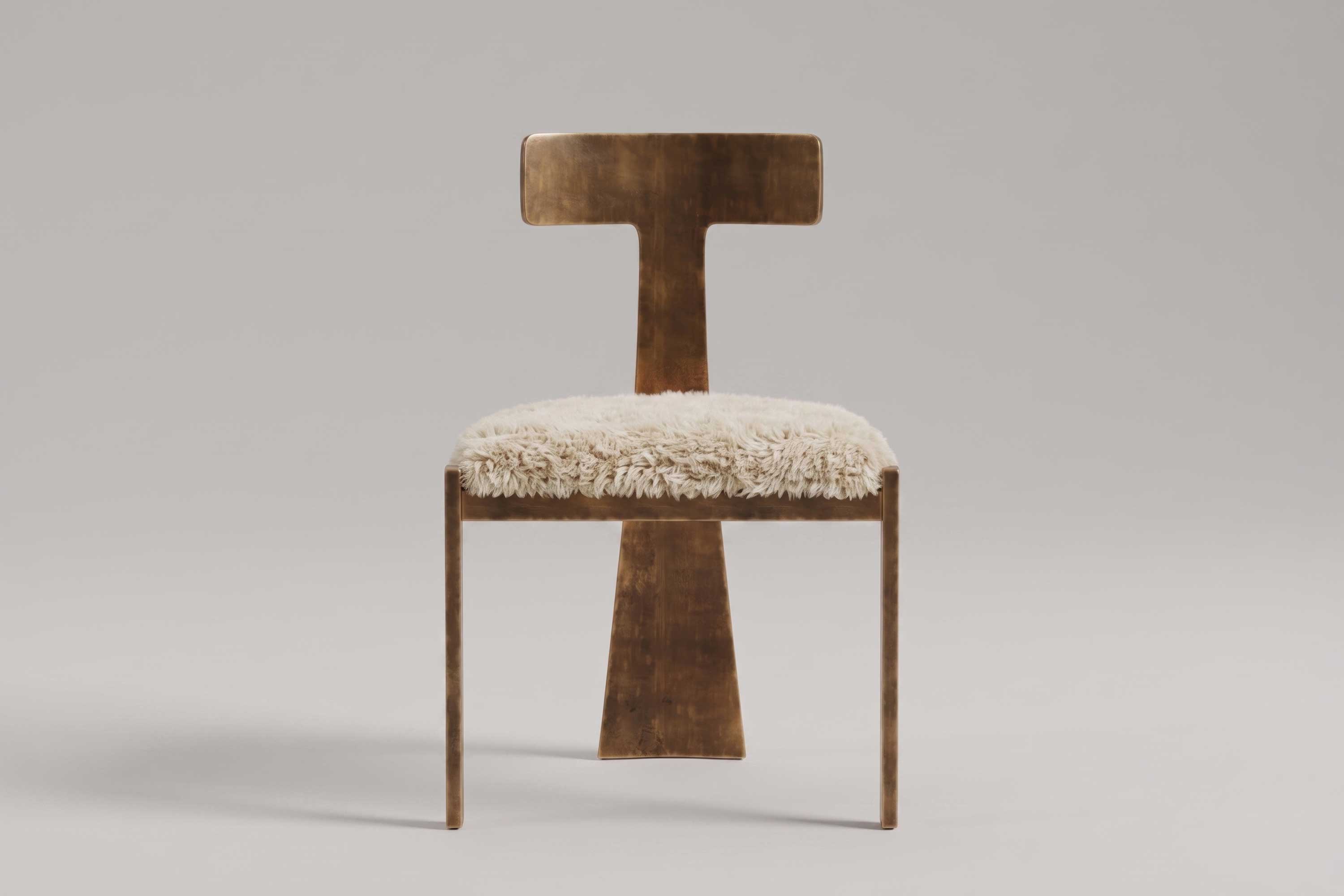 Tau Chair